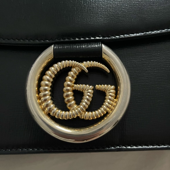 GUCCI Textured Calfskin Medium Torchon GG Ring Shoulder Bag Black - Picture 6 of 12